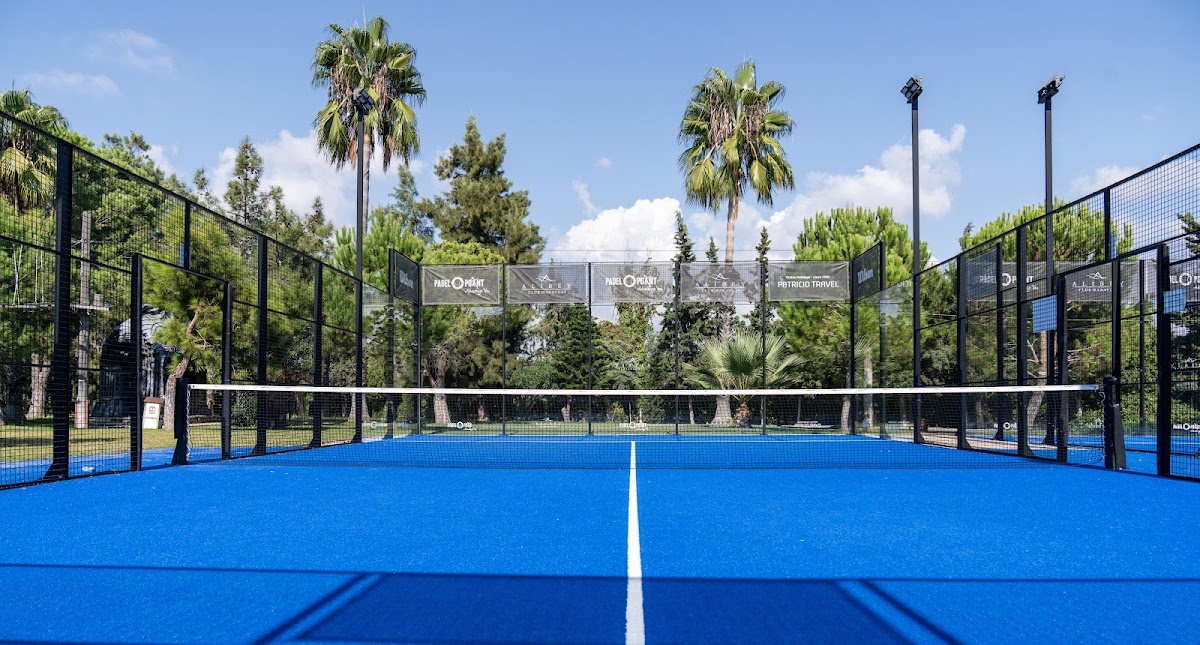 Ali Bey Club Manavgat Padel padel kortu