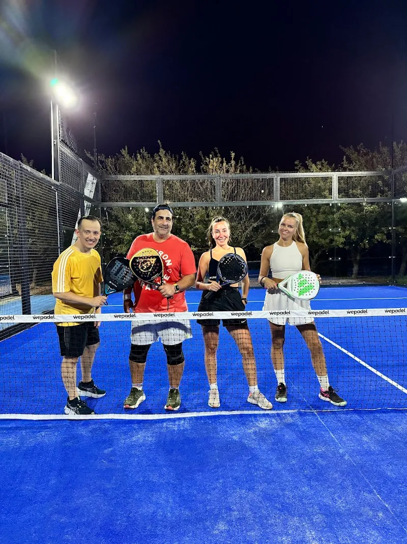 Lara Padel Club (Antalya) padel kortu