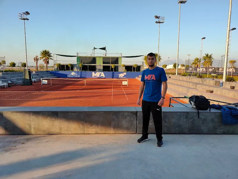 Megasaray Tennis Academy padel kortu