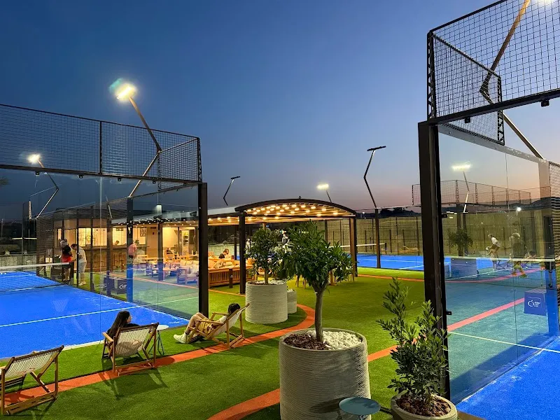 Orange Padel Club padel kortu