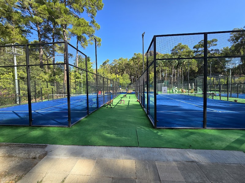Padel Kemer